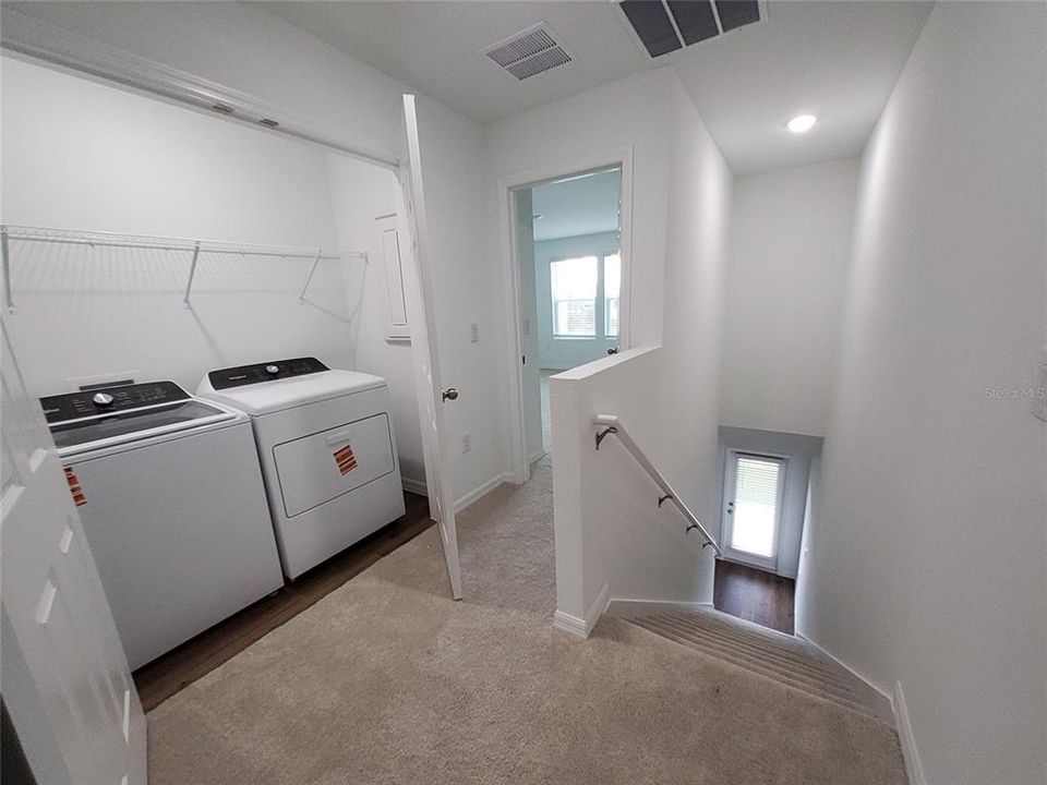 出租: $2,100 (3 贝兹, 2 浴室, 1512 平方英尺)