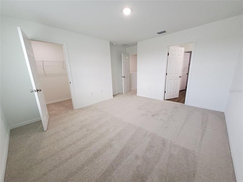 出租: $2,100 (3 贝兹, 2 浴室, 1512 平方英尺)