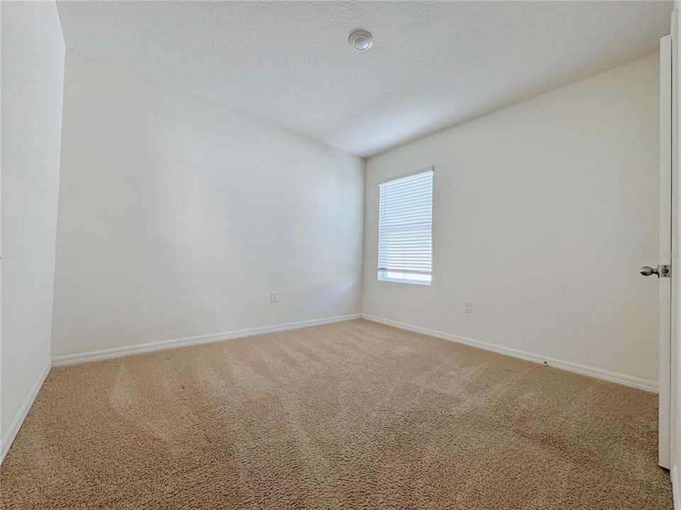 出租: $2,150 (3 贝兹, 2 浴室, 1672 平方英尺)