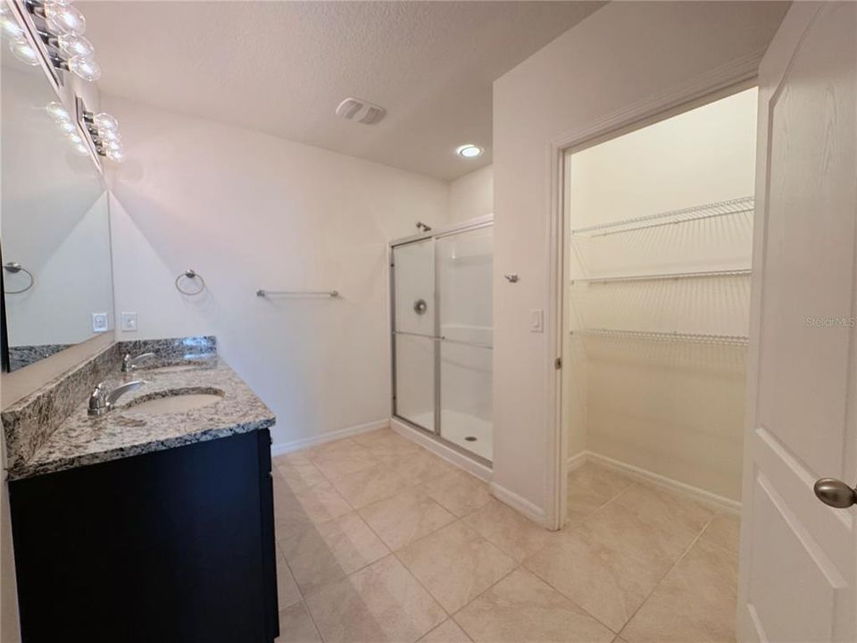 出租: $2,150 (3 贝兹, 2 浴室, 1672 平方英尺)