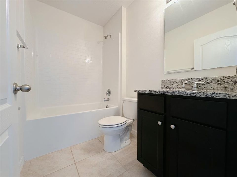 出租: $2,150 (3 贝兹, 2 浴室, 1672 平方英尺)