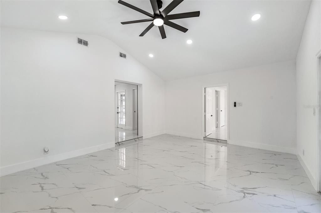 На продажу: $539,900 (4 спален, 3 ванн, 1792 Квадратных фут)