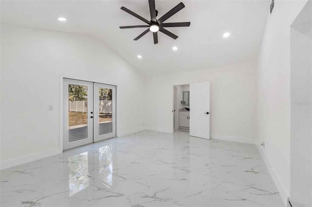 На продажу: $539,900 (4 спален, 3 ванн, 1792 Квадратных фут)