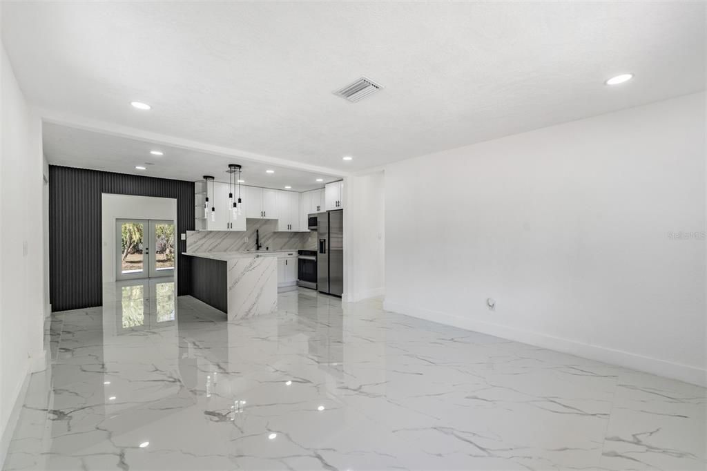 На продажу: $539,900 (4 спален, 3 ванн, 1792 Квадратных фут)