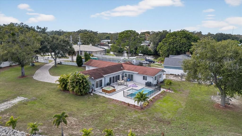 На продажу: $1,199,999 (4 спален, 2 ванн, 2020 Квадратных фут)