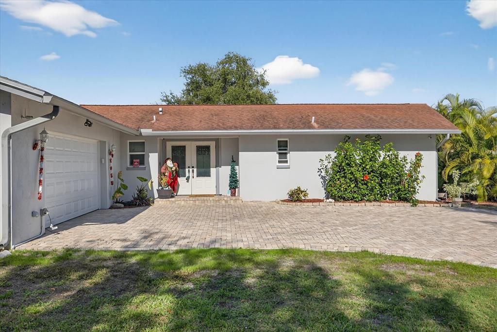 На продажу: $1,199,999 (4 спален, 2 ванн, 2020 Квадратных фут)