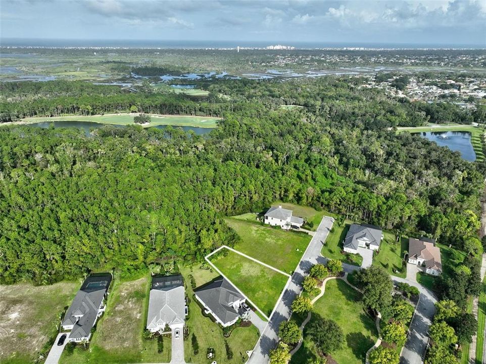 На продажу: $199,000 (0.31 acres)