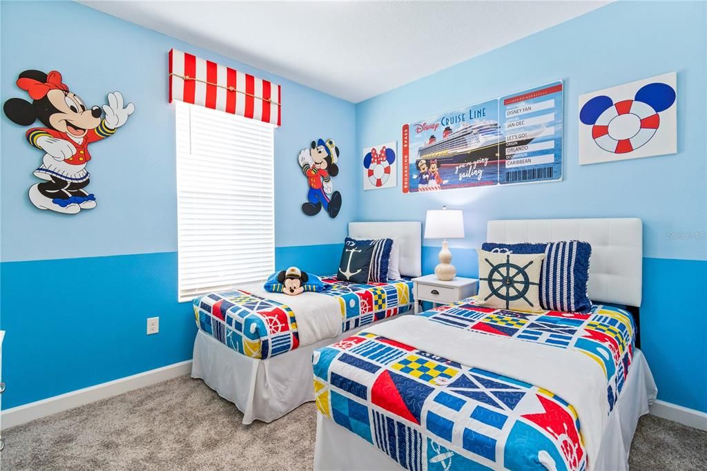 En Venta: $666,000 (6 camas, 5 baños, 3343 Pies cuadrados)