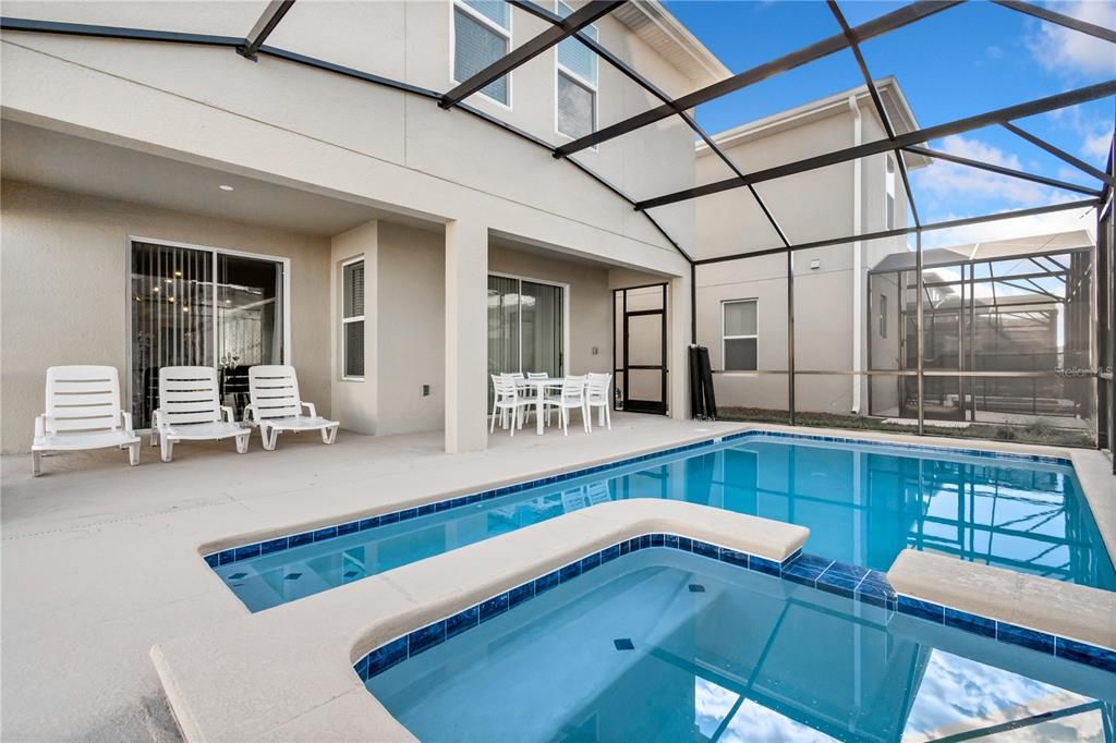 En Venta: $666,000 (6 camas, 5 baños, 3343 Pies cuadrados)