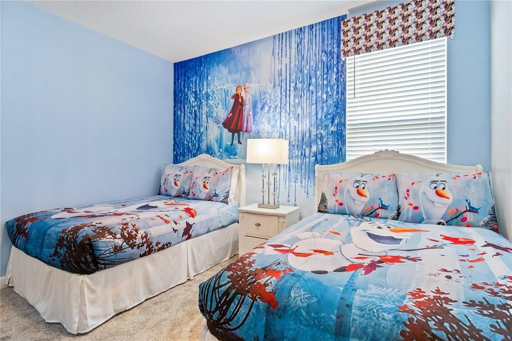 En Venta: $666,000 (6 camas, 5 baños, 3343 Pies cuadrados)