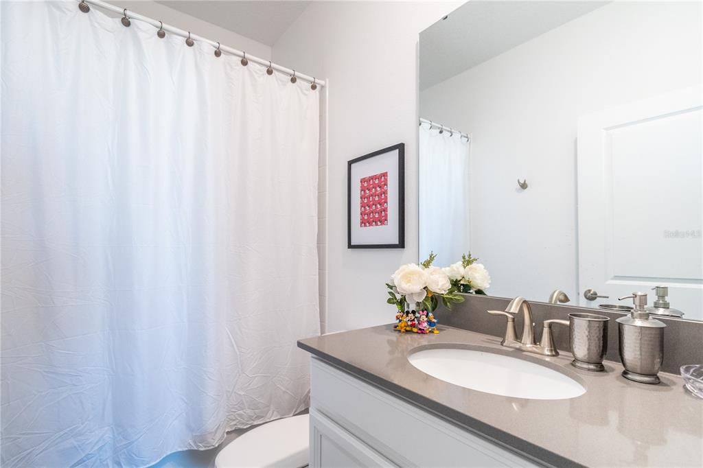 En Venta: $666,000 (6 camas, 5 baños, 3343 Pies cuadrados)