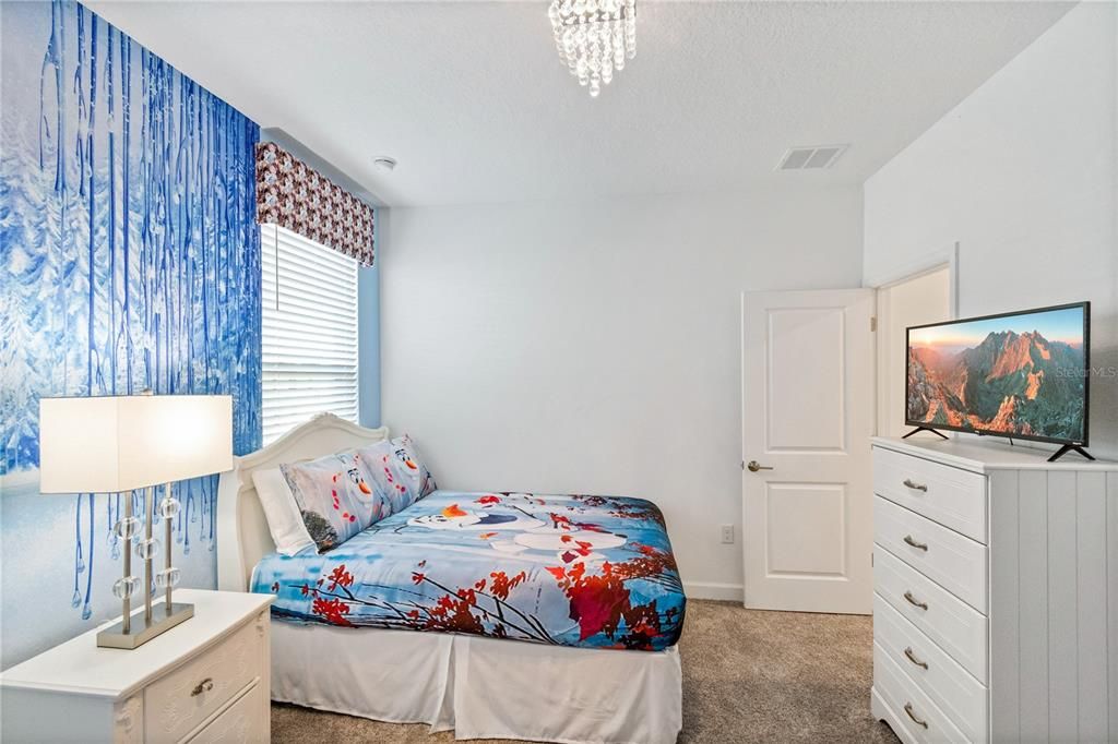 En Venta: $666,000 (6 camas, 5 baños, 3343 Pies cuadrados)