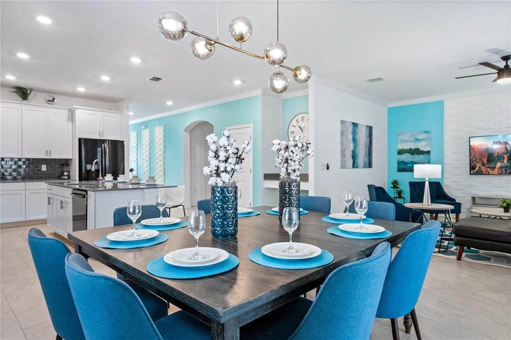 En Venta: $666,000 (6 camas, 5 baños, 3343 Pies cuadrados)