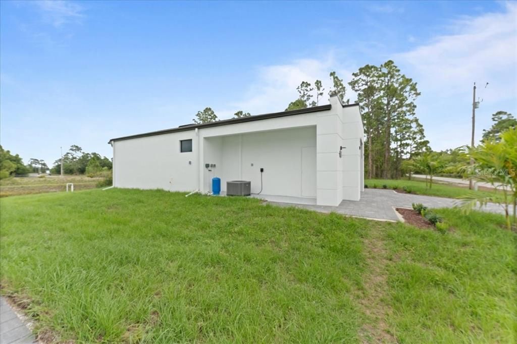 For Sale: $319,800 (3 beds, 2 baths, 1292 Square Feet)