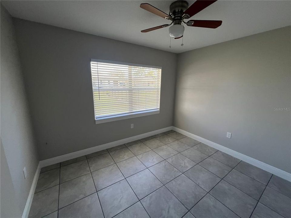 For Rent: $1,350 (2 beds, 1 baths, 899 Square Feet)