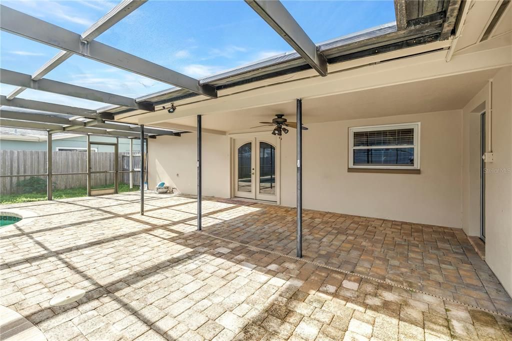 For Sale: $470,000 (3 beds, 2 baths, 1494 Square Feet)