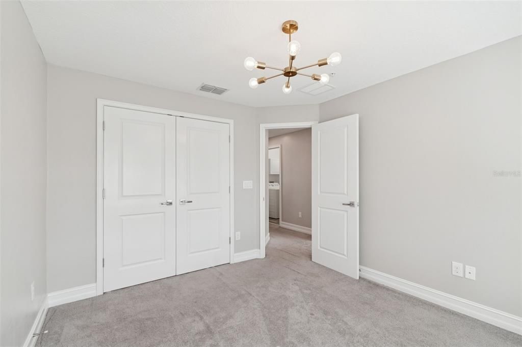 En Venta: $775,000 (4 camas, 3 baños, 2511 Pies cuadrados)