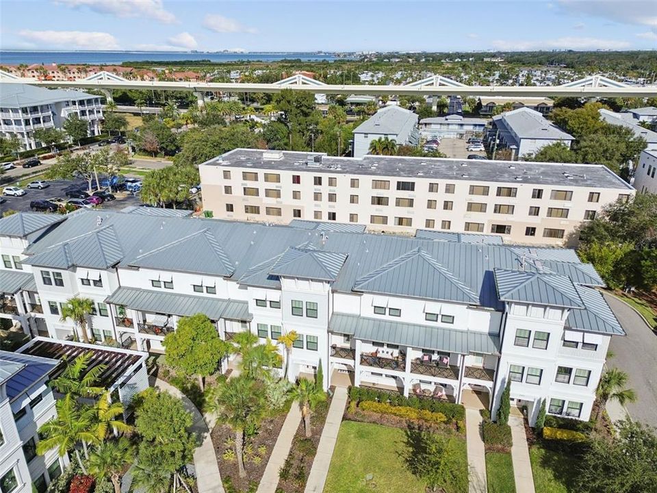 En Venta: $775,000 (4 camas, 3 baños, 2511 Pies cuadrados)