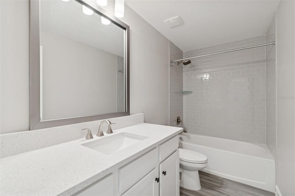 En Venta: $775,000 (4 camas, 3 baños, 2511 Pies cuadrados)