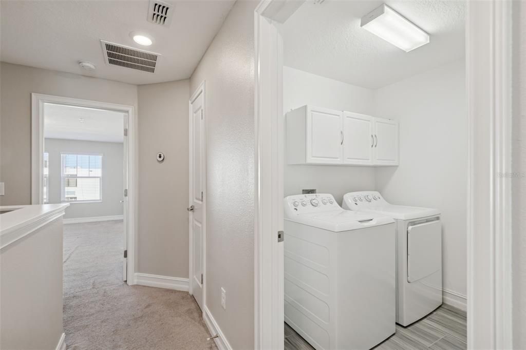 En Venta: $775,000 (4 camas, 3 baños, 2511 Pies cuadrados)