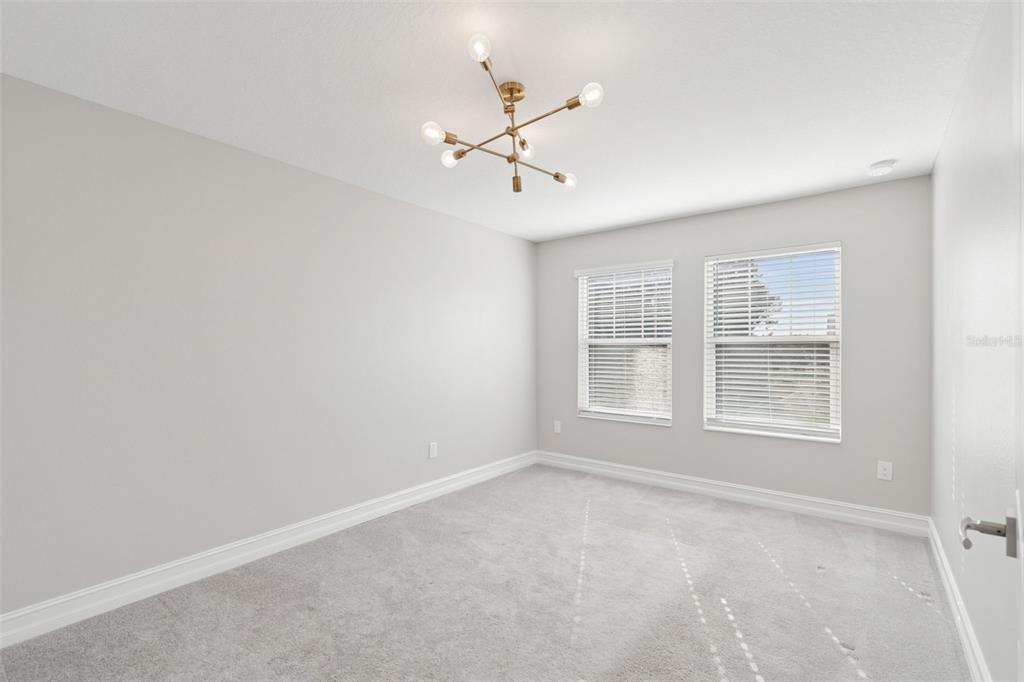 En Venta: $775,000 (4 camas, 3 baños, 2511 Pies cuadrados)