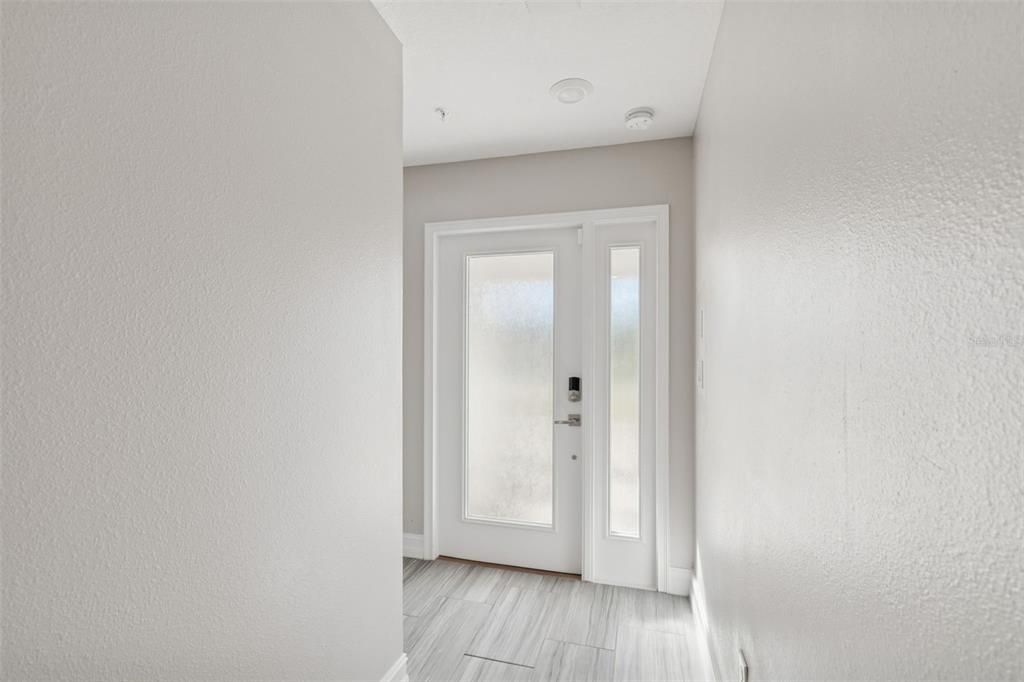 En Venta: $775,000 (4 camas, 3 baños, 2511 Pies cuadrados)