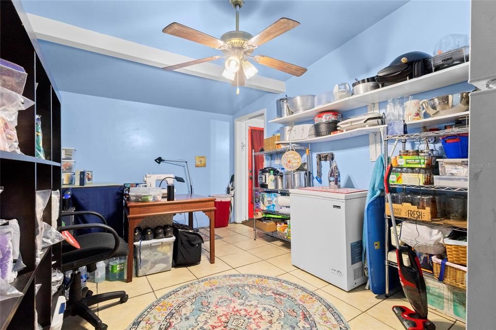 En Venta: $275,000 (3 camas, 1 baños, 836 Pies cuadrados)