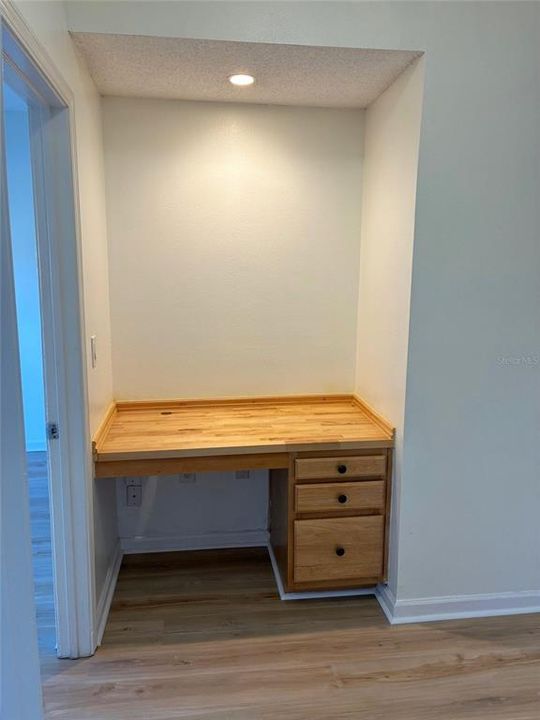 For Sale: $284,900 (3 beds, 2 baths, 1344 Square Feet)