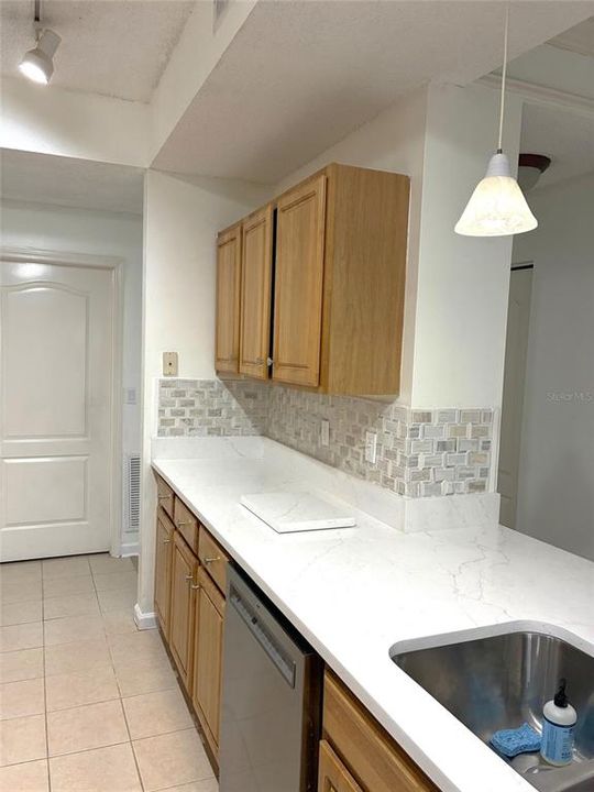 For Sale: $284,900 (3 beds, 2 baths, 1344 Square Feet)