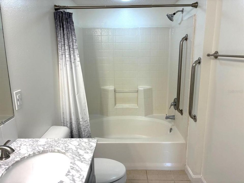 For Sale: $284,900 (3 beds, 2 baths, 1344 Square Feet)