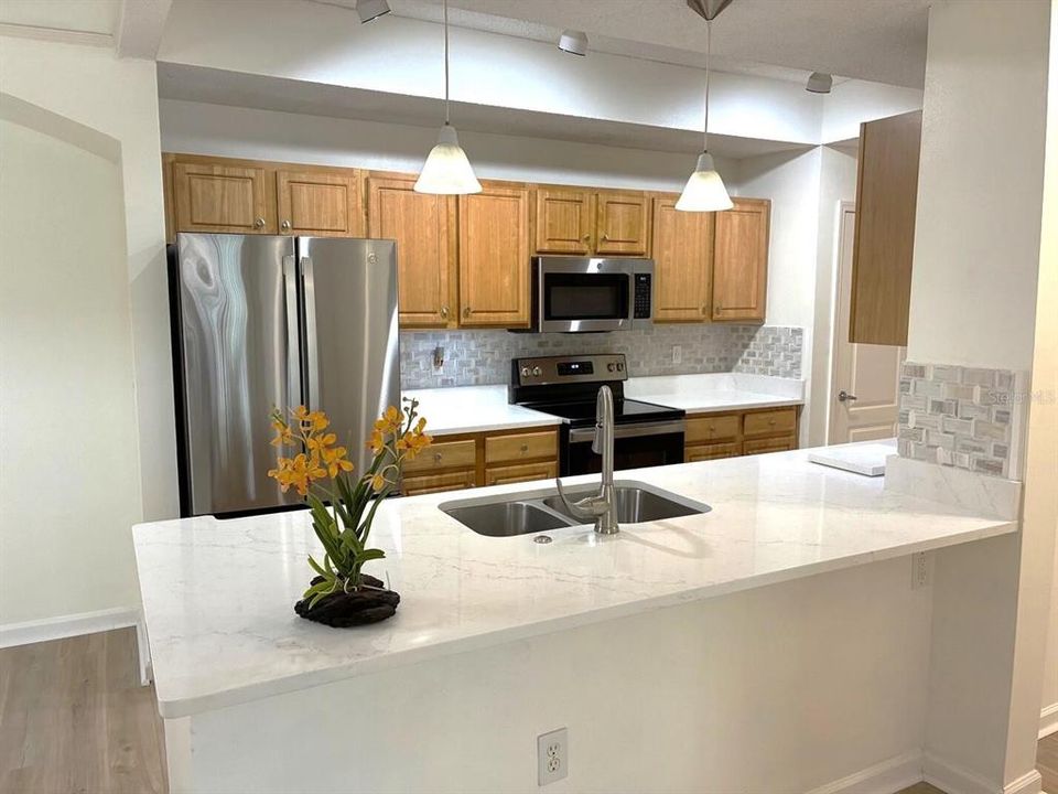 For Sale: $284,900 (3 beds, 2 baths, 1344 Square Feet)