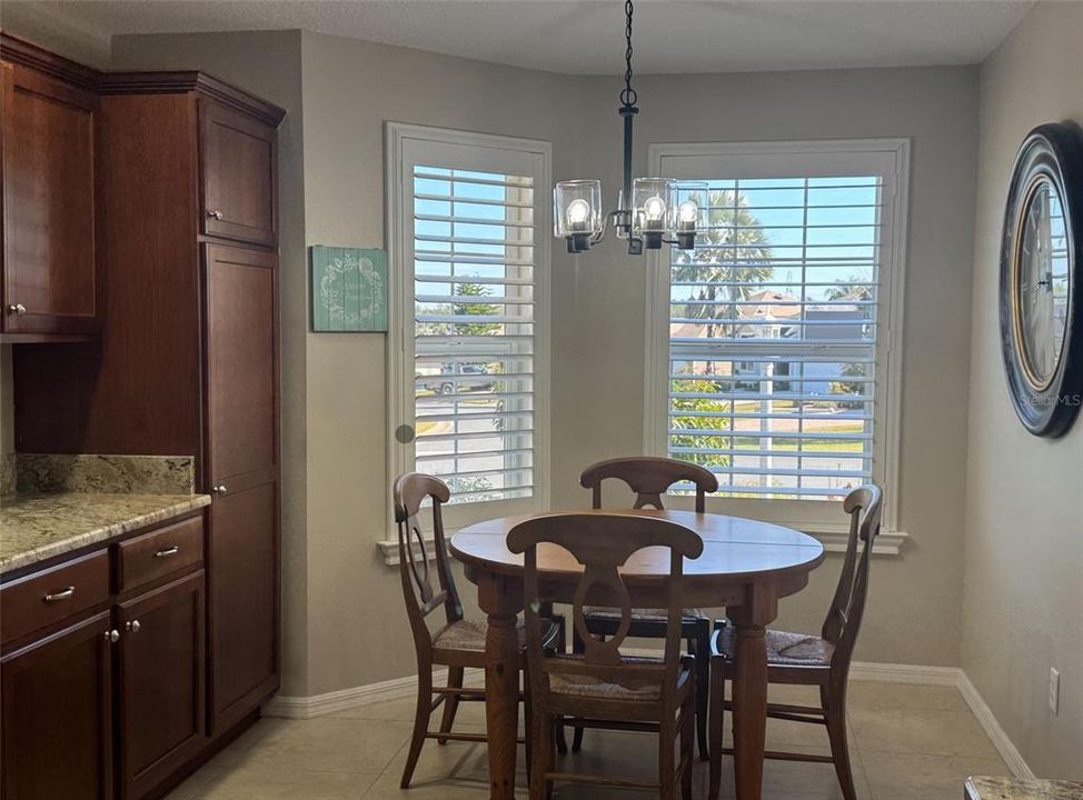 На продажу: $399,900 (3 спален, 2 ванн, 1692 Квадратных фут)