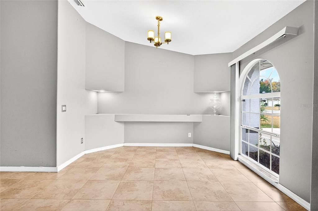 На продажу: $450,000 (3 спален, 2 ванн, 1835 Квадратных фут)