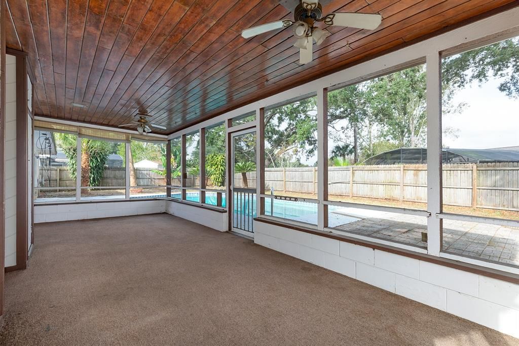 En Venta: $266,500 (4 camas, 2 baños, 1828 Pies cuadrados)