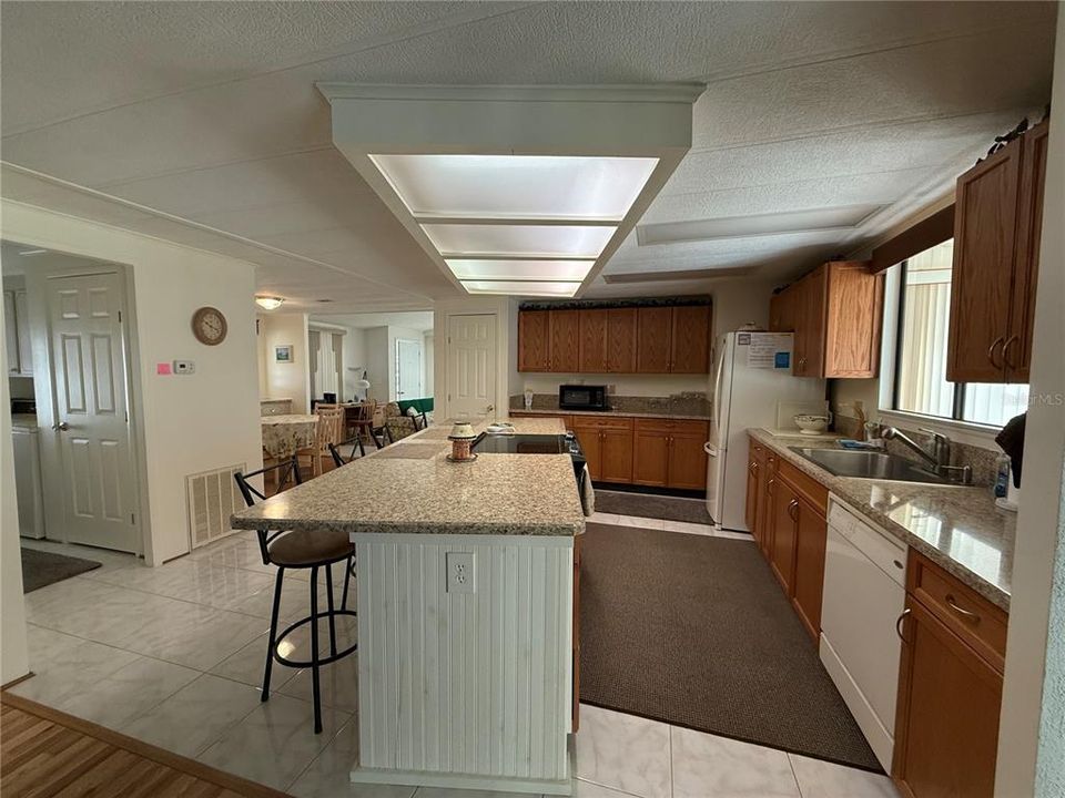 En Venta: $164,500 (2 camas, 2 baños, 1344 Pies cuadrados)