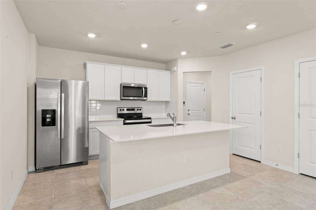 For Sale: $425,000 (3 beds, 2 baths, 1628 Square Feet)