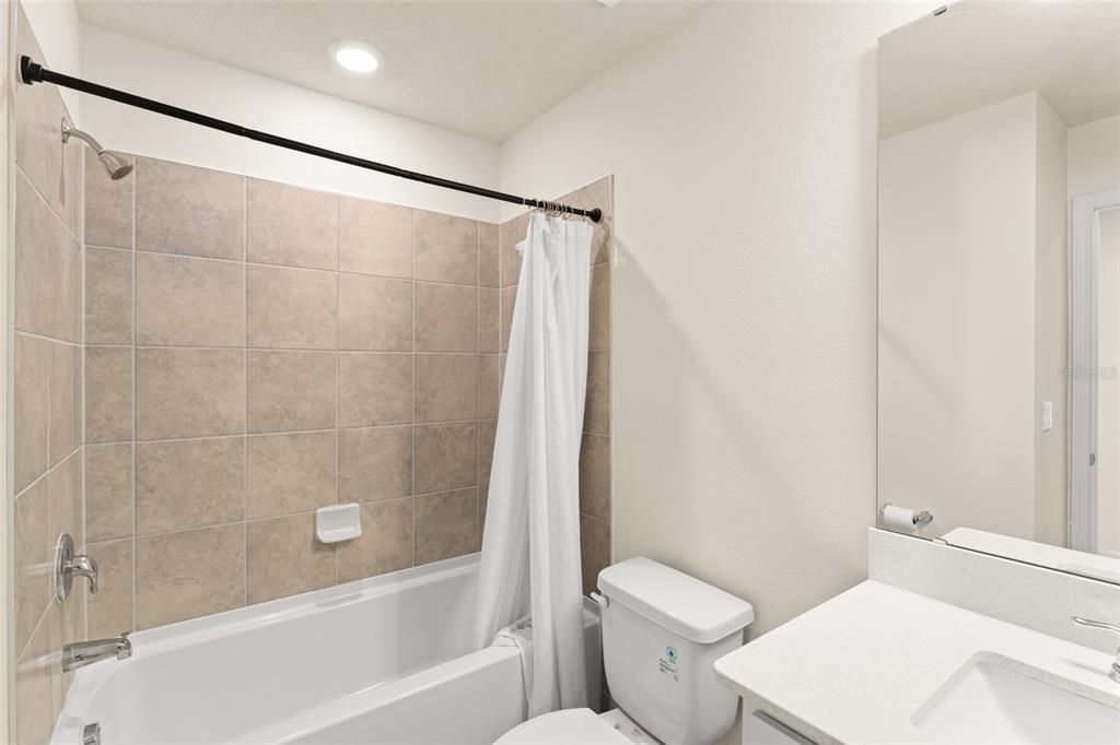 For Sale: $425,000 (3 beds, 2 baths, 1628 Square Feet)