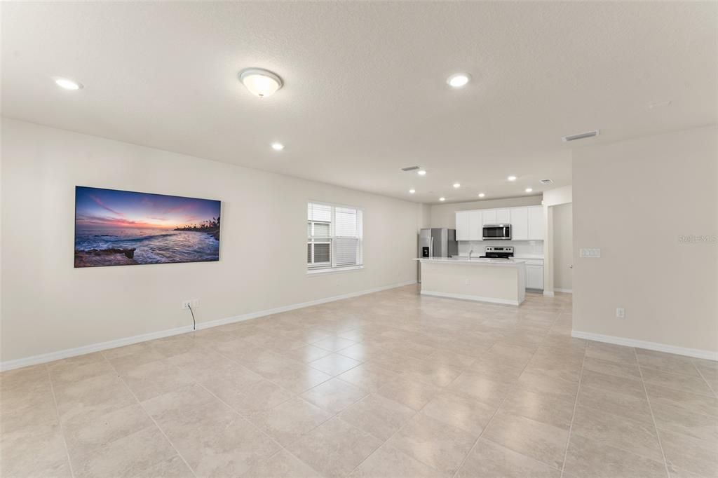 For Sale: $425,000 (3 beds, 2 baths, 1628 Square Feet)