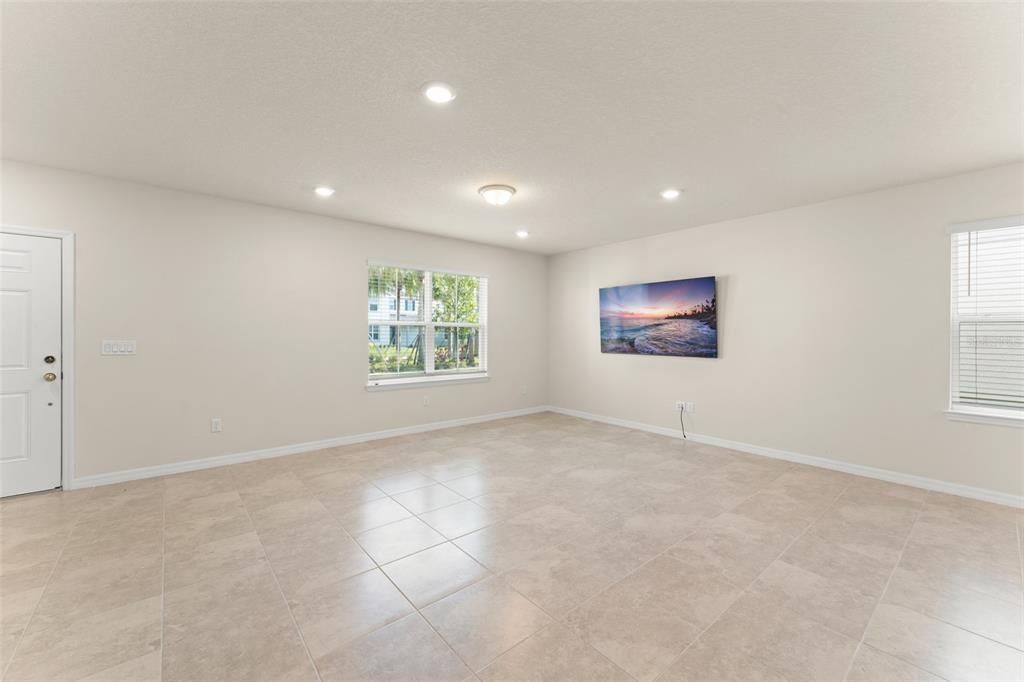 For Sale: $425,000 (3 beds, 2 baths, 1628 Square Feet)