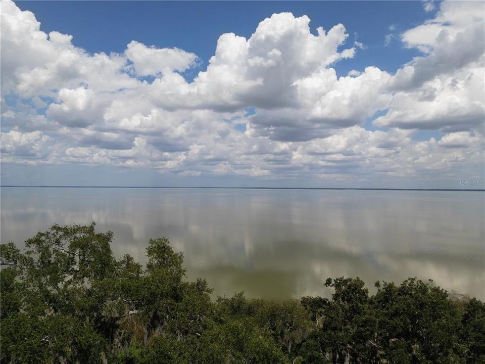 На продажу: $3,150,000 (5 спален, 5 ванн, 6362 Квадратных фут)