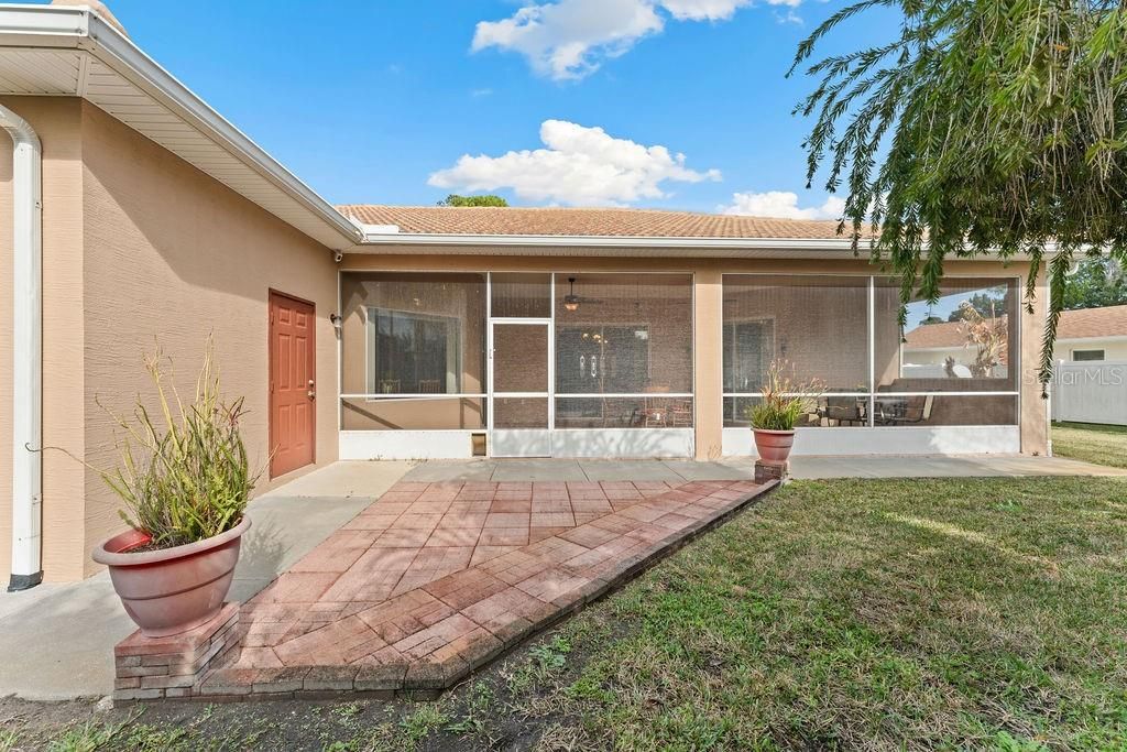 На продажу: $375,000 (3 спален, 2 ванн, 2277 Квадратных фут)