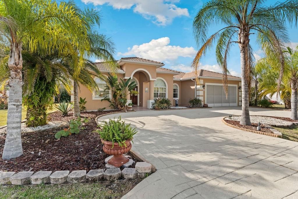 На продажу: $375,000 (3 спален, 2 ванн, 2277 Квадратных фут)