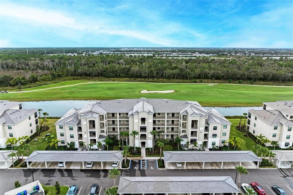 出租: $4,000 (2 贝兹, 2 浴室, 1142 平方英尺)