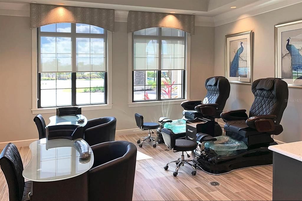 出租: $4,000 (2 贝兹, 2 浴室, 1142 平方英尺)