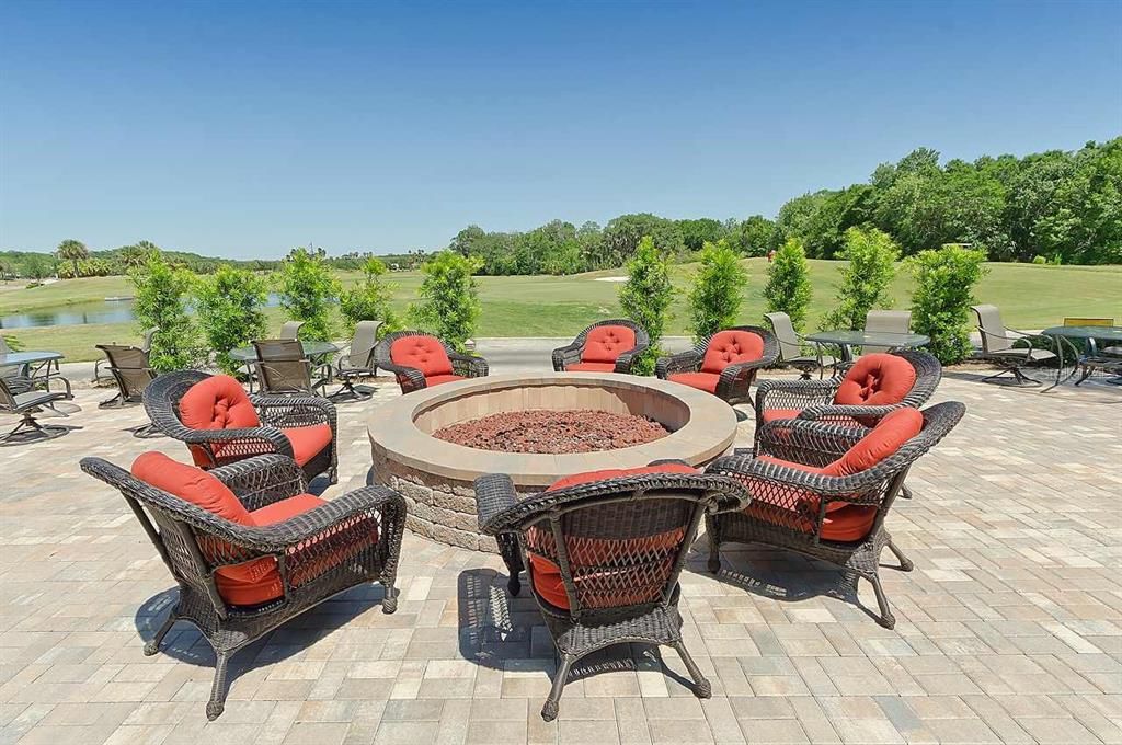 For Sale: $600,000 (3 beds, 2 baths, 2261 Square Feet)