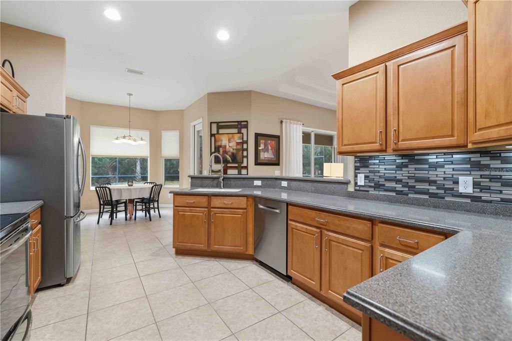 For Sale: $600,000 (3 beds, 2 baths, 2261 Square Feet)