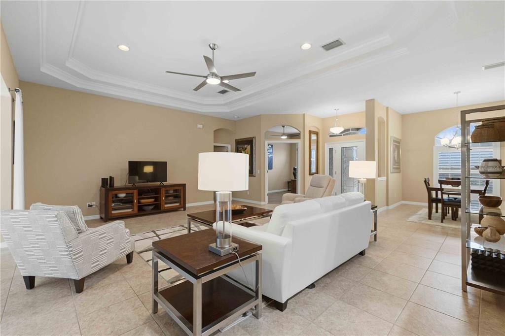 For Sale: $600,000 (3 beds, 2 baths, 2261 Square Feet)