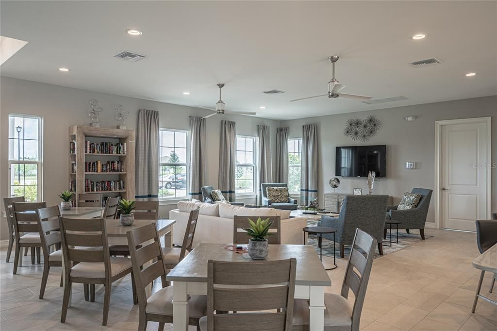 For Sale: $308,000 (2 beds, 2 baths, 1510 Square Feet)