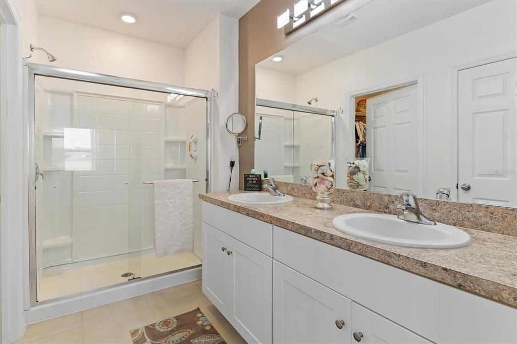 For Sale: $308,000 (2 beds, 2 baths, 1510 Square Feet)