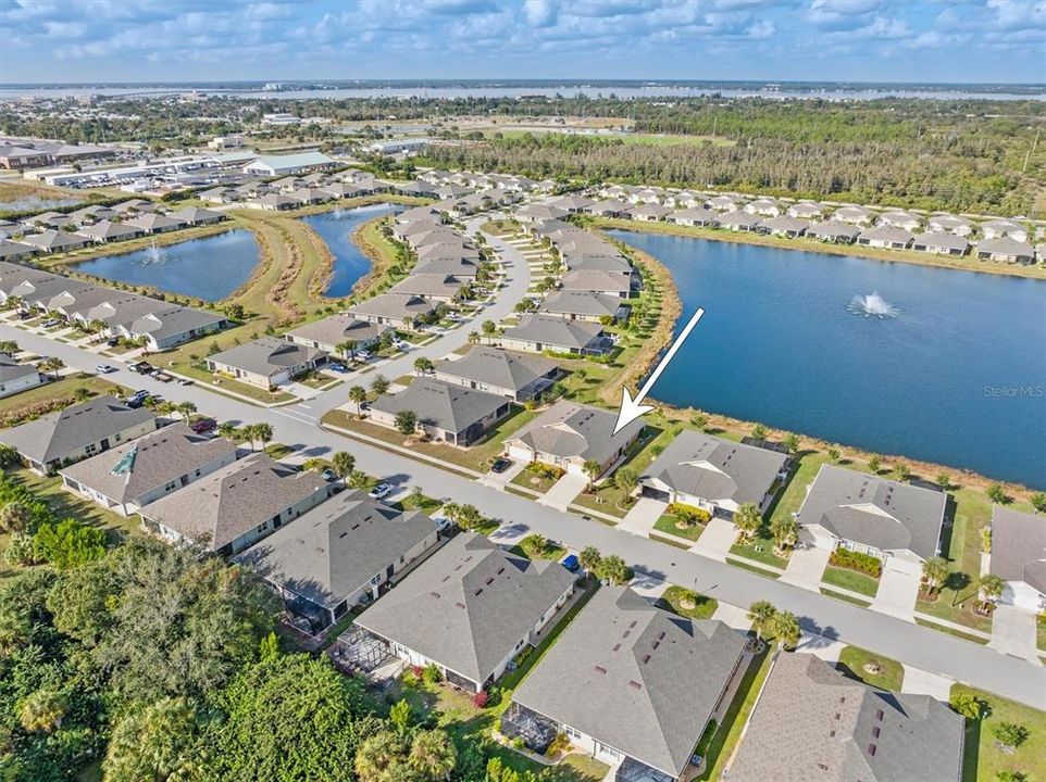 For Sale: $308,000 (2 beds, 2 baths, 1510 Square Feet)